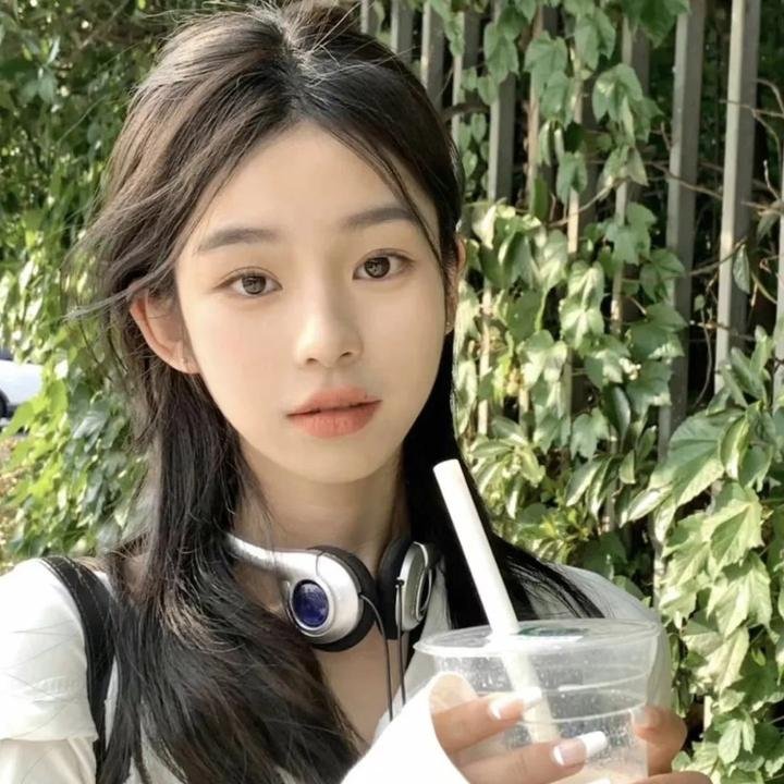 禁足少女罗曼史